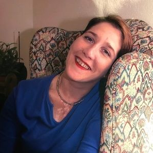 Meet your Posher, Renee